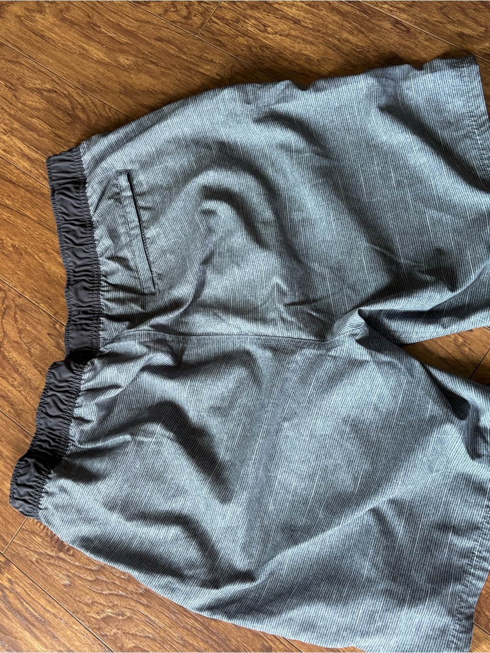 ZeroXposur Men's Swim Elastic-Waist Gray Shorts